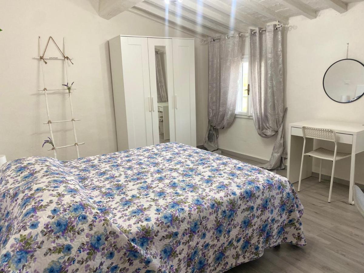 La Petite Maison Usigliano Esterno foto